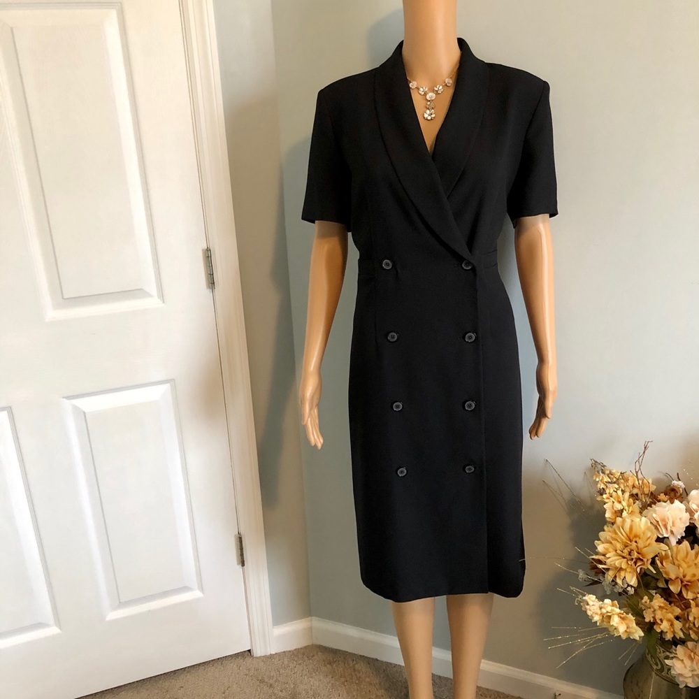 Classic Harve Benard Suit Dress